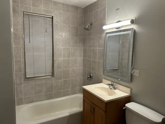 $1,850 | 1304 South 50th Avenue, Unit 1, Cicero, IL 60804