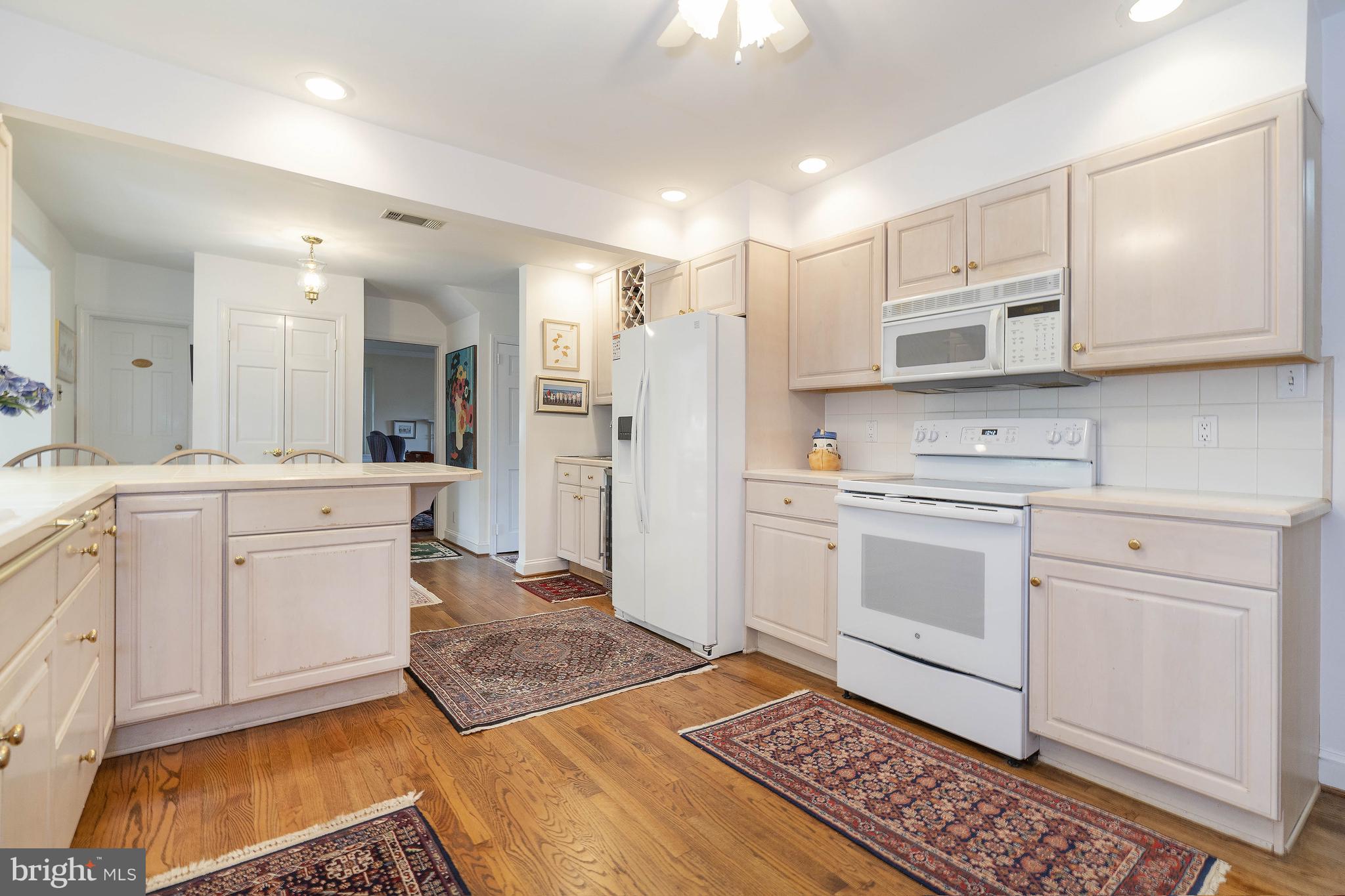 1006 Kent Road Greenville, DE 19807 - Photo 12 of 33 Spacious Kitchen