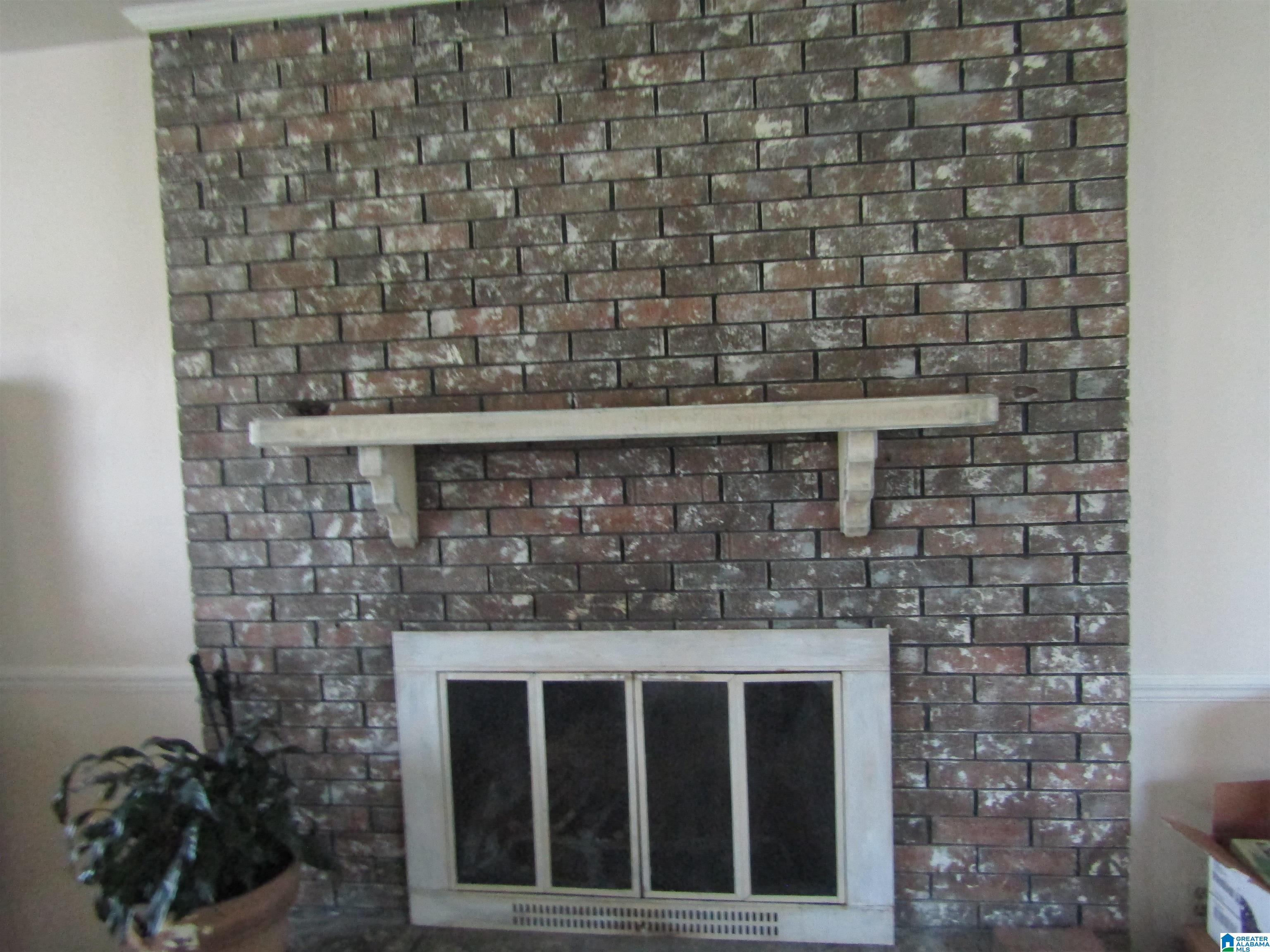 1306 Barry Road Anniston, AL 36206 - Photo 7 of 41