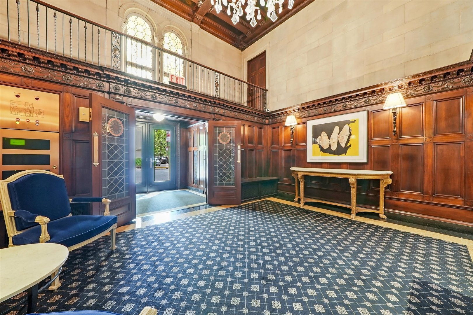 232 East Walton Place, Unit 3W Chicago, IL 60611 - Photo 48 of 50 a building outdoor space with patio furniture and potted plants