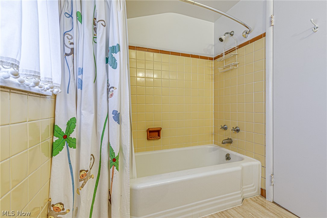 4622 Birchwold Road South Euclid, OH 44121 - Photo 25 of 35
