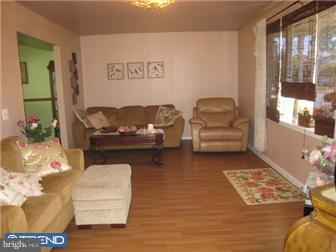 16 Dawn Road Levittown, PA 19056 - Photo 2 of 12 Living Room