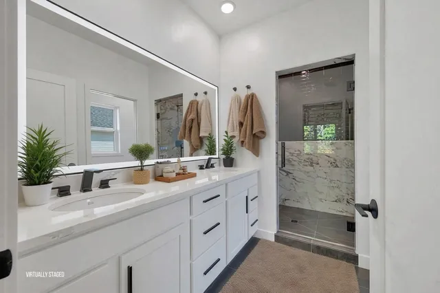 $669,000 | 3578 East Hank Avenue, De Pere, WI 54115