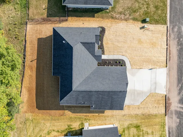 $669,000 | 3578 East Hank Avenue, De Pere, WI 54115