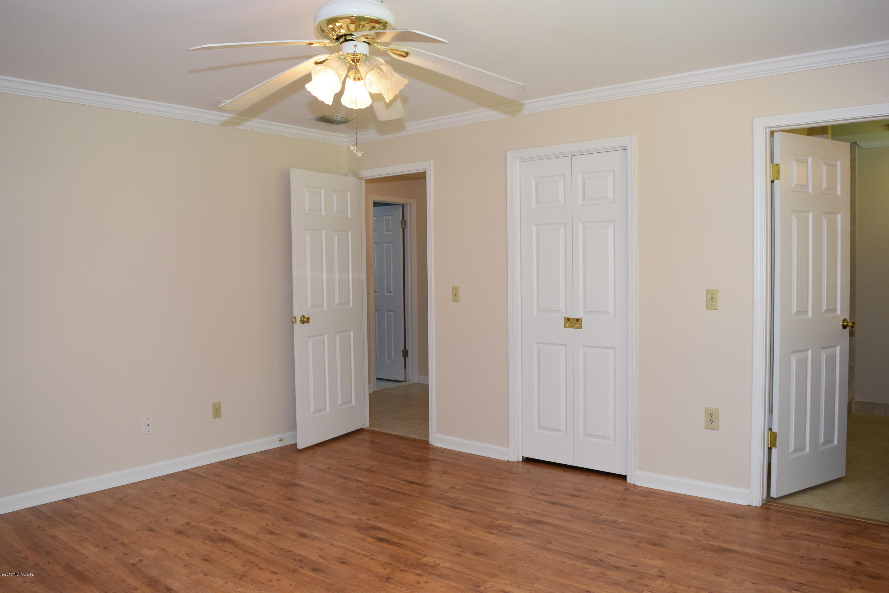 3542 Sheldon Road Orange Park, FL 32073 - Photo 36 of 52 MB to hall/master bath
