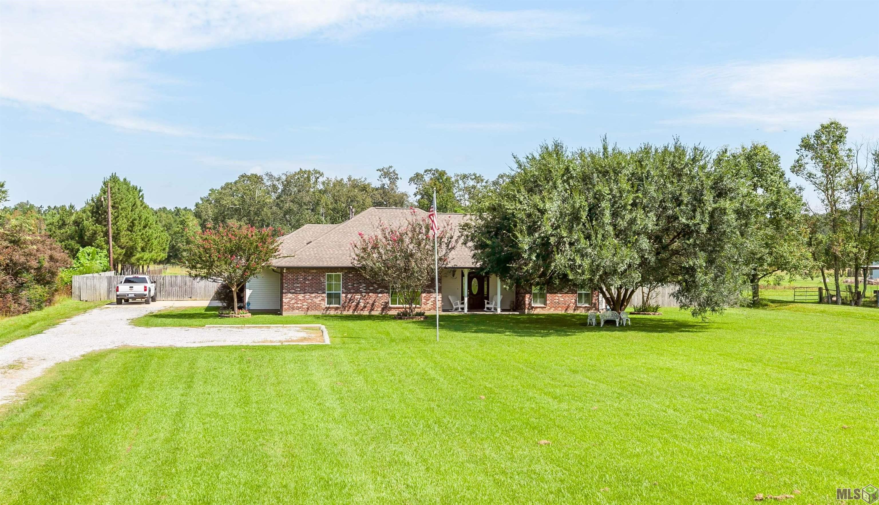 6313 Lemon Road Slaughter, LA 70777 - Photo 2 of 29 Gallery Image 2