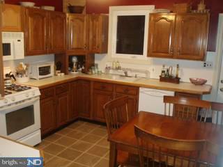 119 School Lane Springfield, PA 19064 - Photo 4 of 6 Gallery Image 4