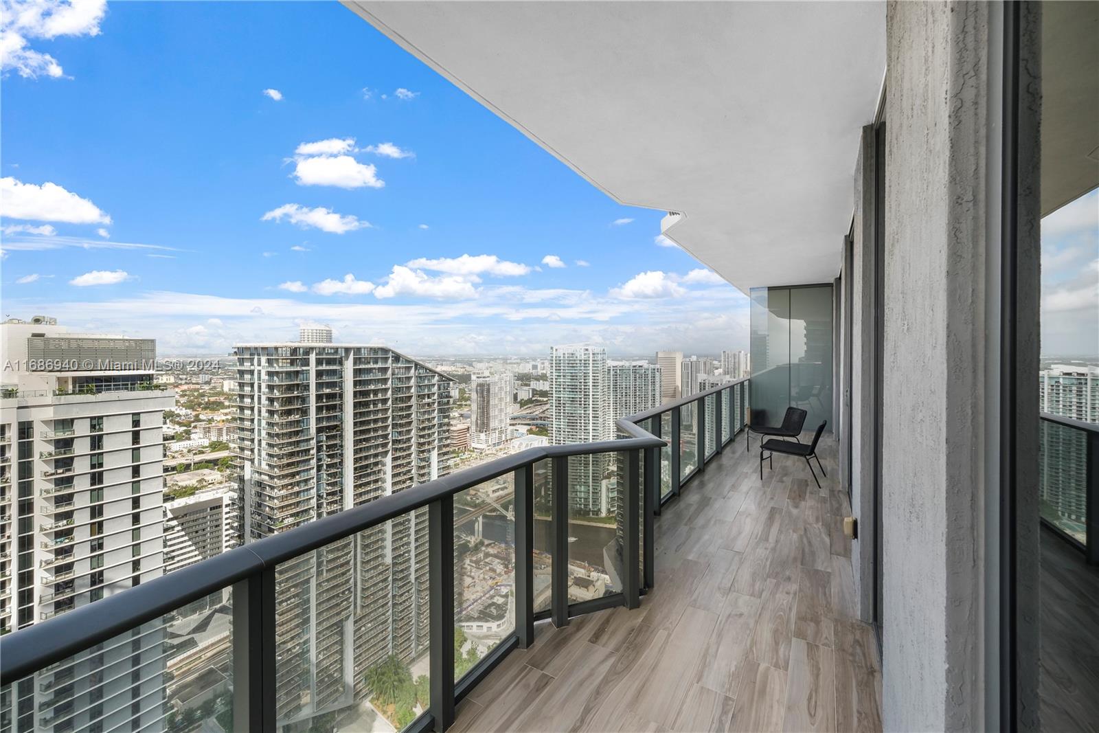Brickell Miami, FL 33131 - Photo 12 of 13 a view of a balcony with city view