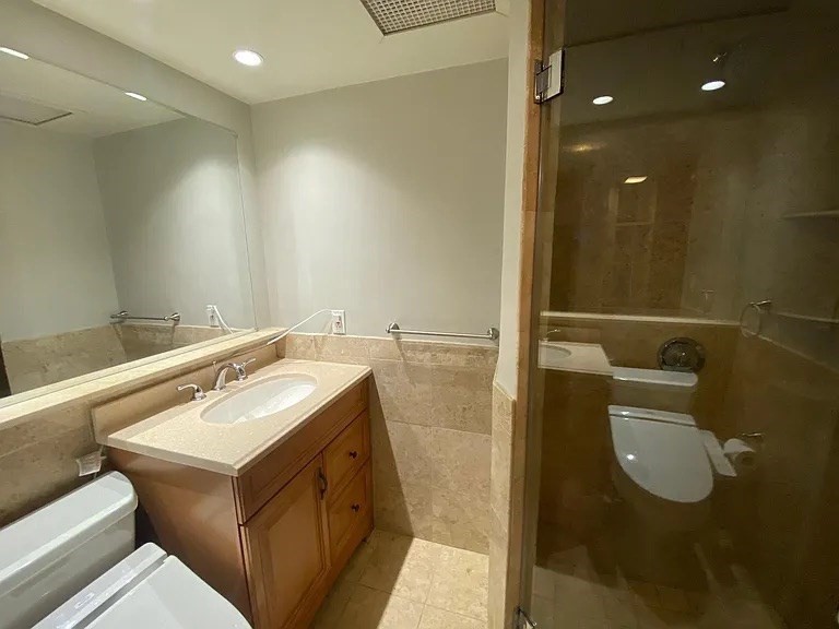 72 Bay State Road, Unit G Boston, MA 02215 - Photo 9 of 25 a bathroom with a sink toilet and shower