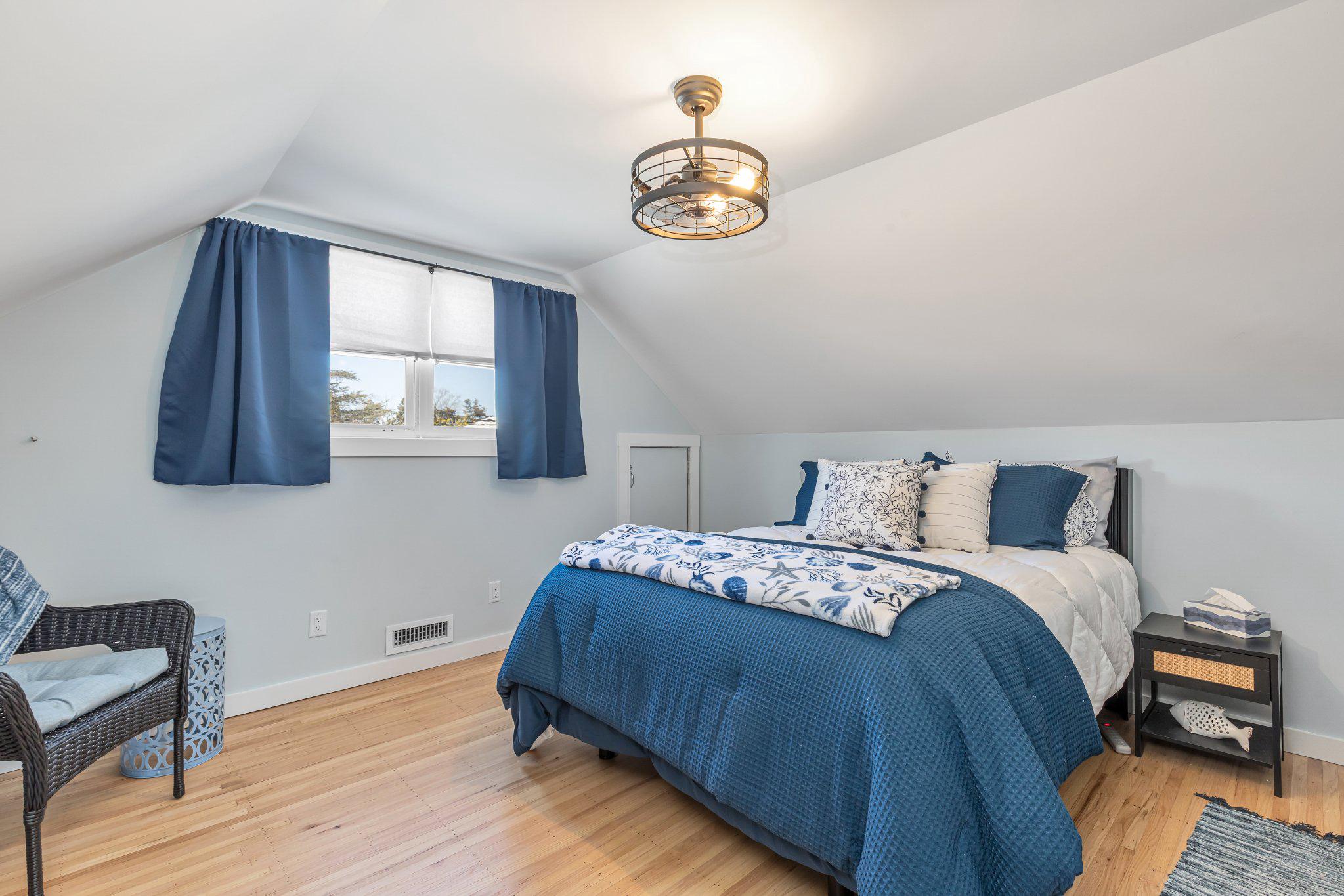 126 Colwick Drive Somers Point, NJ 08244 - Photo 29 of 46 Cozy 2nd Floor Secondary Bedroom.