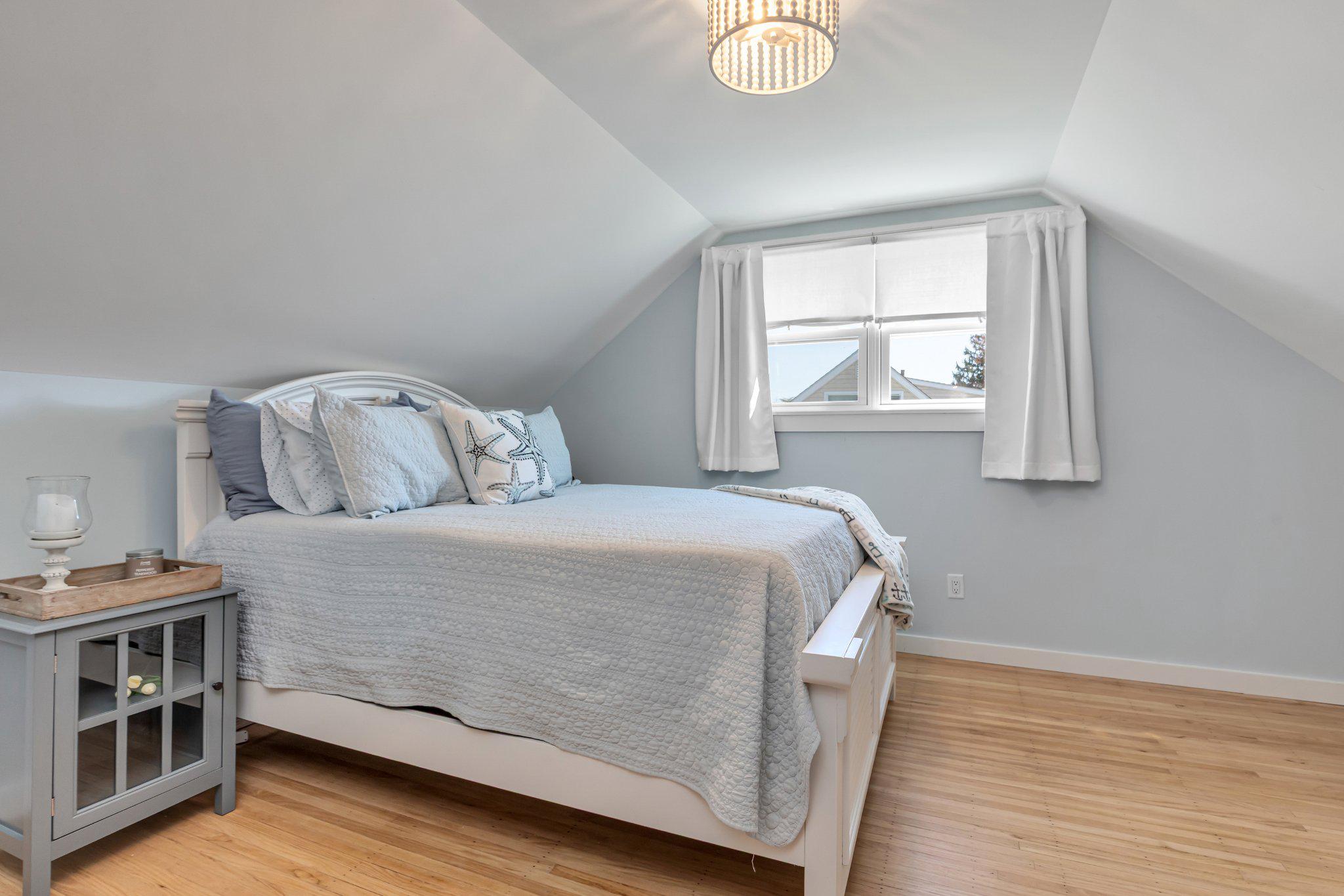 126 Colwick Drive Somers Point, NJ 08244 - Photo 32 of 46 a bedroom with a bed and a window