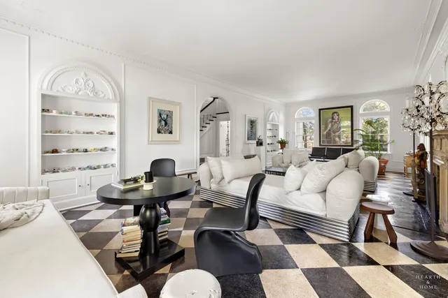 $1,750,000 | 615 Lake Avenue, Crystal Lake, IL 60014