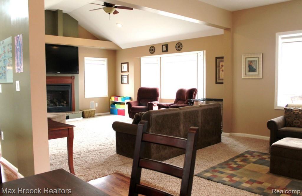 2273 Rosemont Road Berkley, MI 48072 - Photo 6 of 32 Rosemont 2273 026.jpg