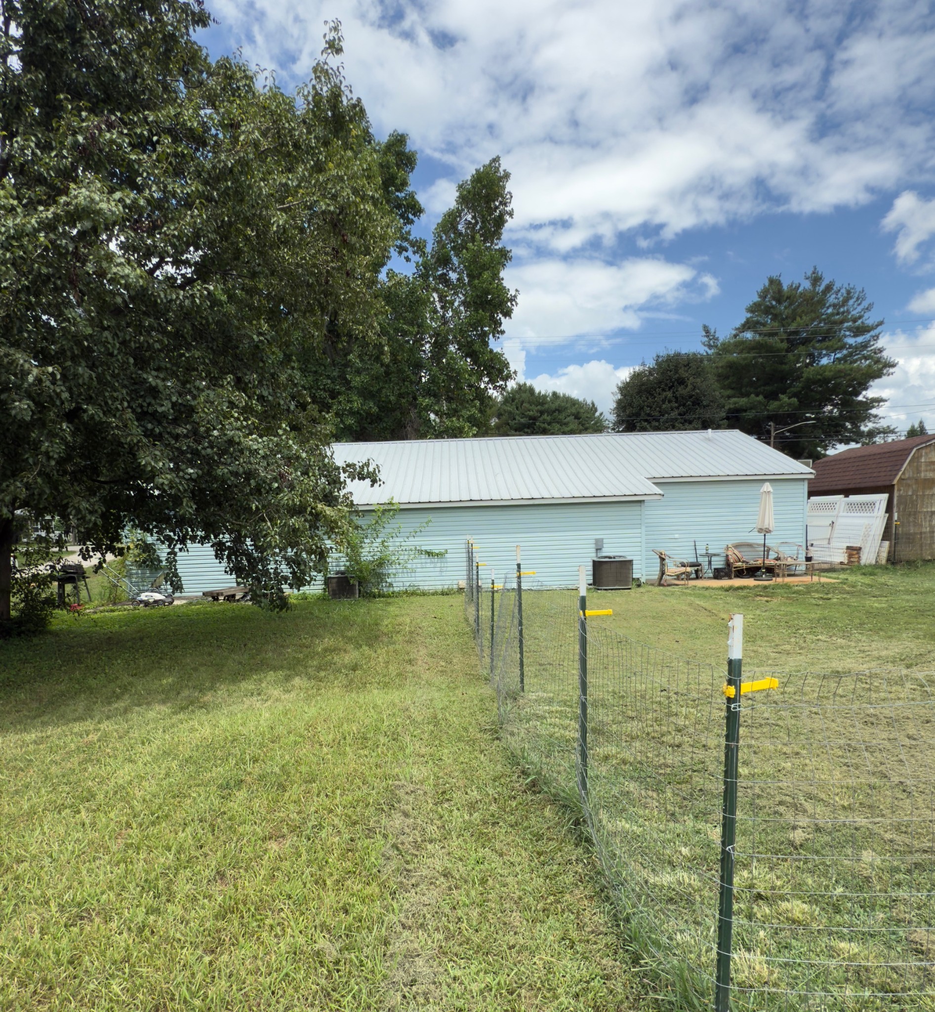1105 Cumberland Street Decherd, TN 37324 - Photo 6 of 10 a view of a garden