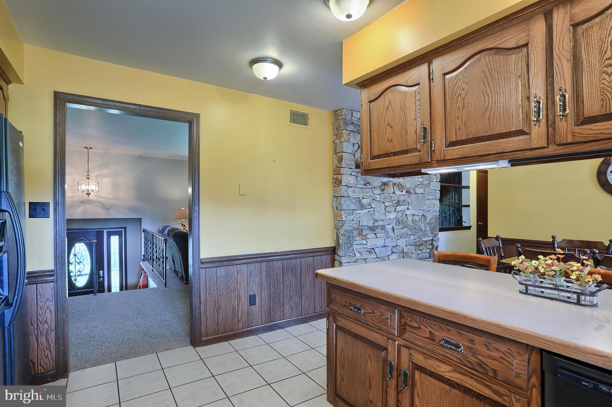 704 Church Road Manheim, PA 17545 - Photo 15 of 46 Kitchen