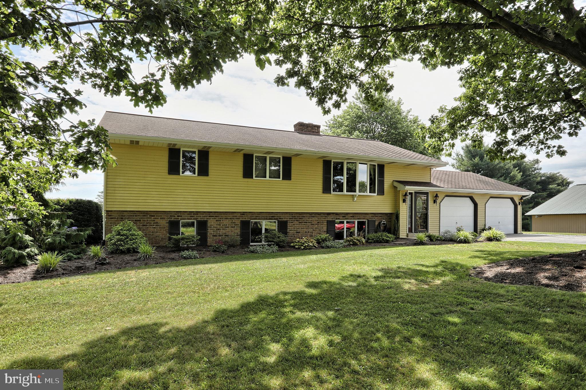 704 Church Road Manheim, PA 17545 - Photo 5 of 46