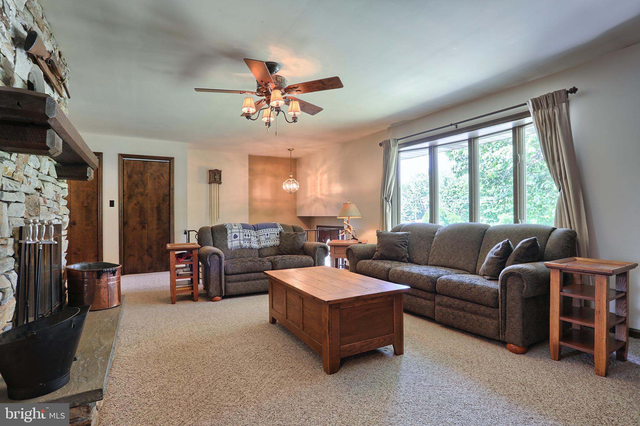 704 Church Road Manheim, PA 17545 - Photo 8 of 46 Living room
