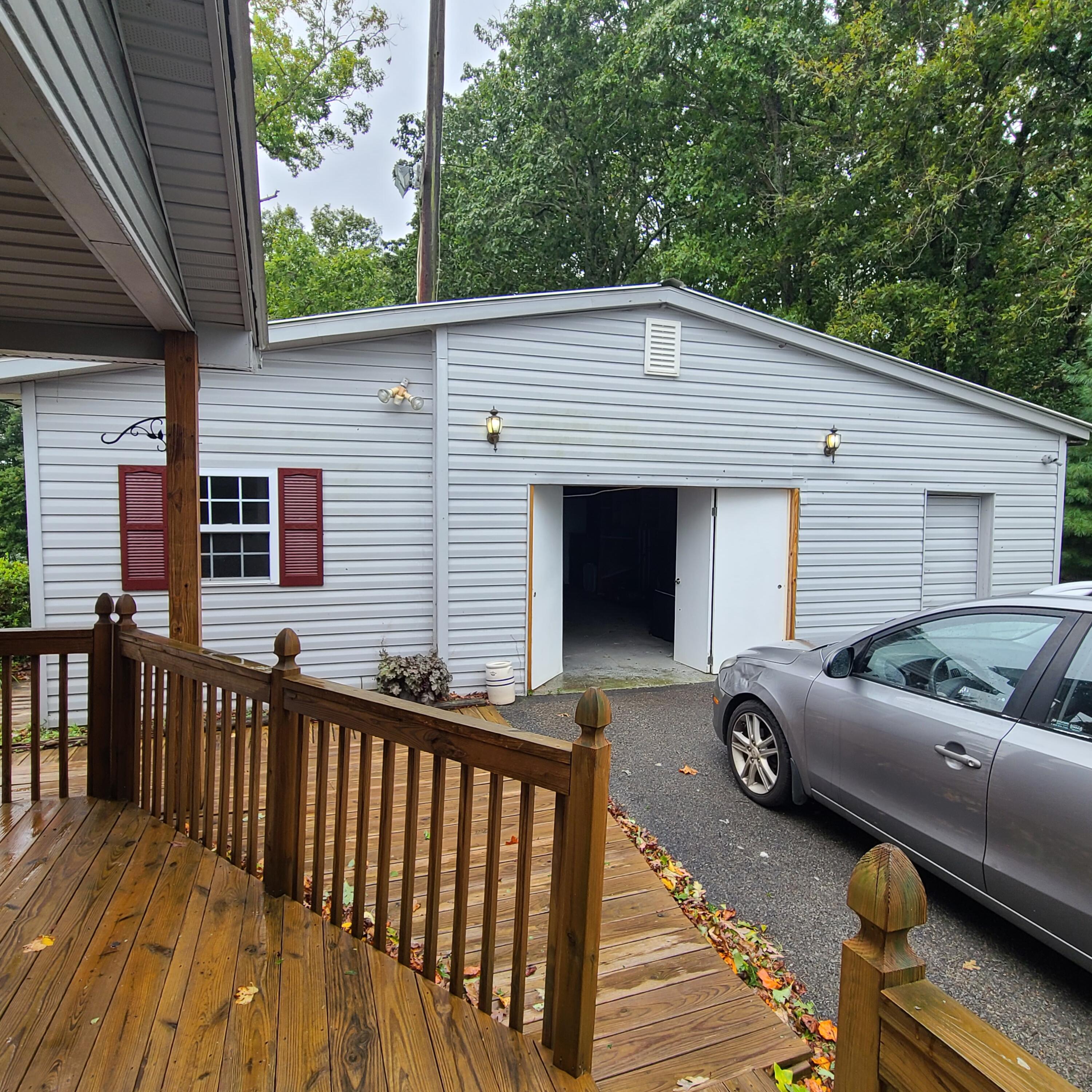 2727 Beech Mountain Road Ferrum, VA 24088 - Photo 19 of 24 Garage