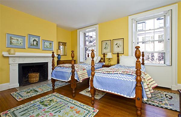 74 Chestnut Street Boston, MA 02108 - Photo 7 of 13 a living room with furniture and a fireplace