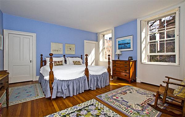 74 Chestnut Street Boston, MA 02108 - Photo 8 of 13 a bedroom with furniture and a rug