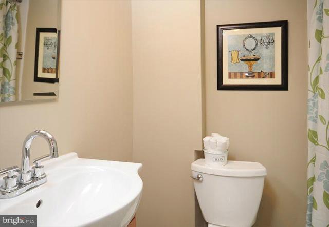 7507 Digby Road Baltimore, MD 21207 - Photo 11 of 13 Bath