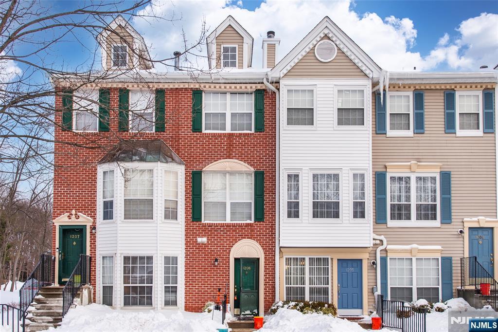 1206 Sycamore Lane Mahwah, NJ 07430 - Photo 1 of 15