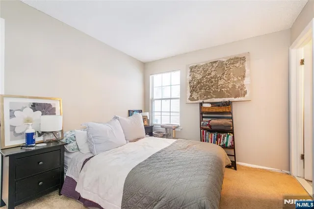 $339,900 | 1206 Sycamore Lane, Mahwah, NJ 07430