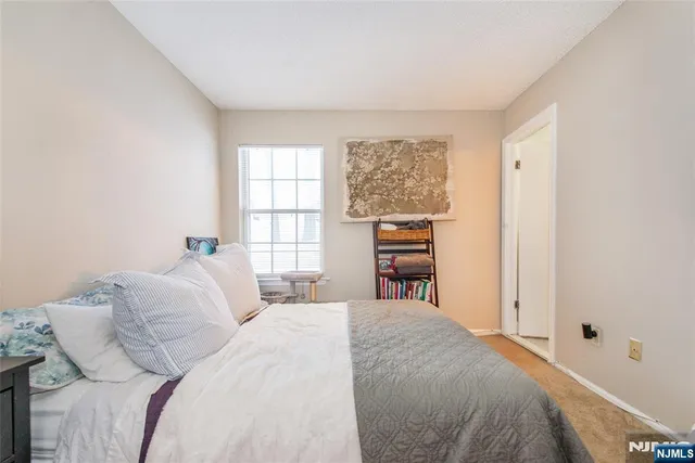 $339,900 | 1206 Sycamore Lane, Mahwah, NJ 07430