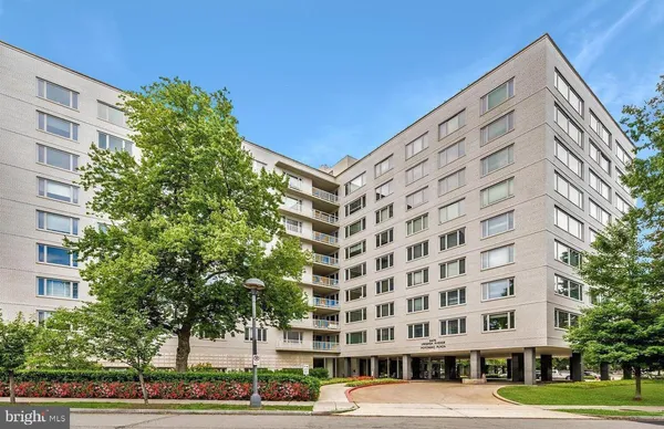 $369,000 | 2475 Virginia Avenue Northwest, Unit 914, Washington, DC 20037