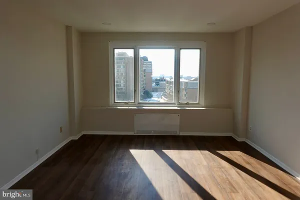 $369,000 | 2475 Virginia Avenue Northwest, Unit 914, Washington, DC 20037