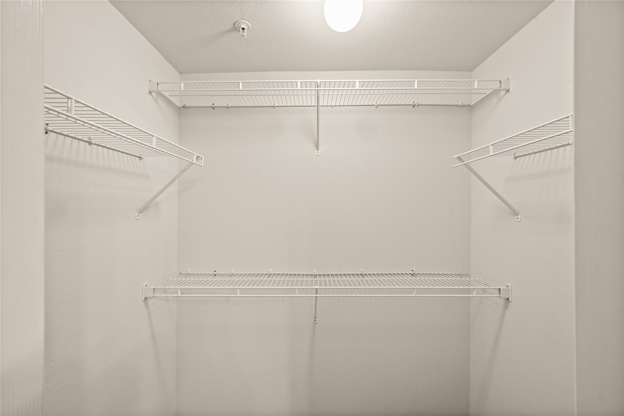 9200 Westheimer Road, Unit 706 Houston, TX 77063 - Photo 22 of 43 a view of a room