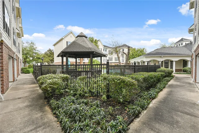 $2,000 | 9200 Westheimer Road, Unit 706, Houston, TX 77063