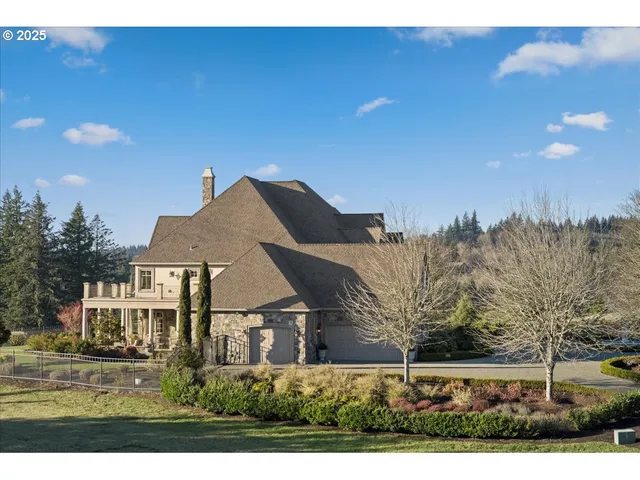 a view of house with yard