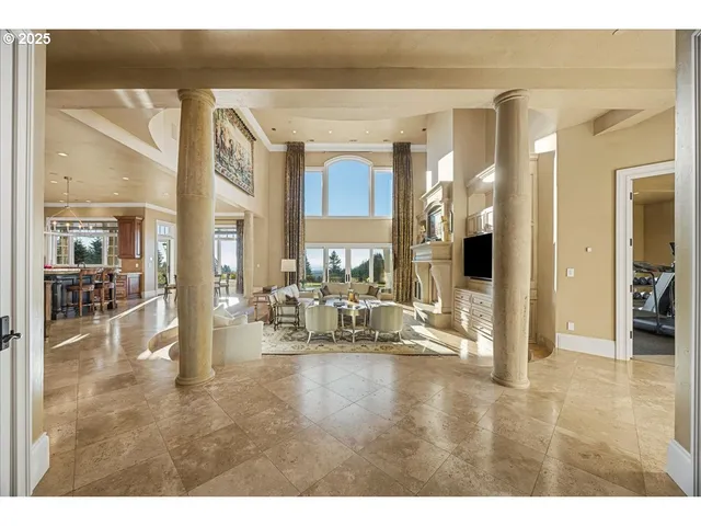 a view of livingroom with furniture and wooden floor