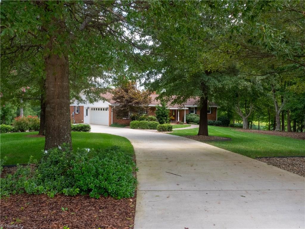 1282 Arnold Road Lexington, NC 27295 - Photo 2 of 26 Gallery Image 2