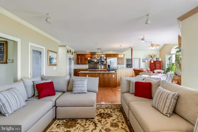 $1,200,000 | 5520 Leeward Lane, Tilghman, MD 21671