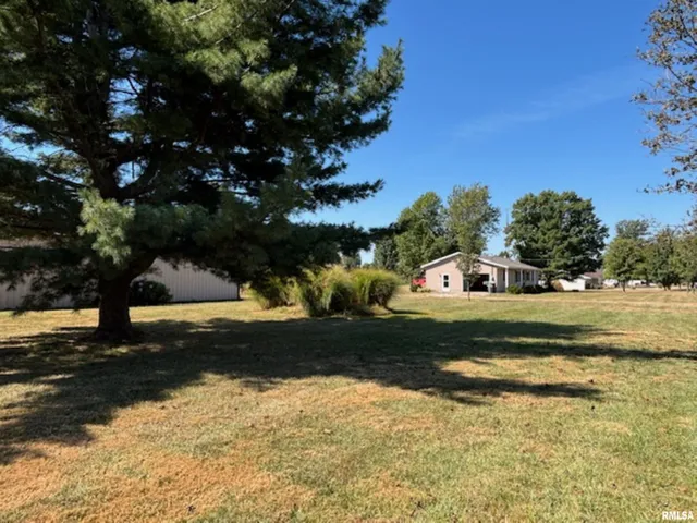 $219,000 | 962 Red Stripe Road, Sandoval, IL 62882