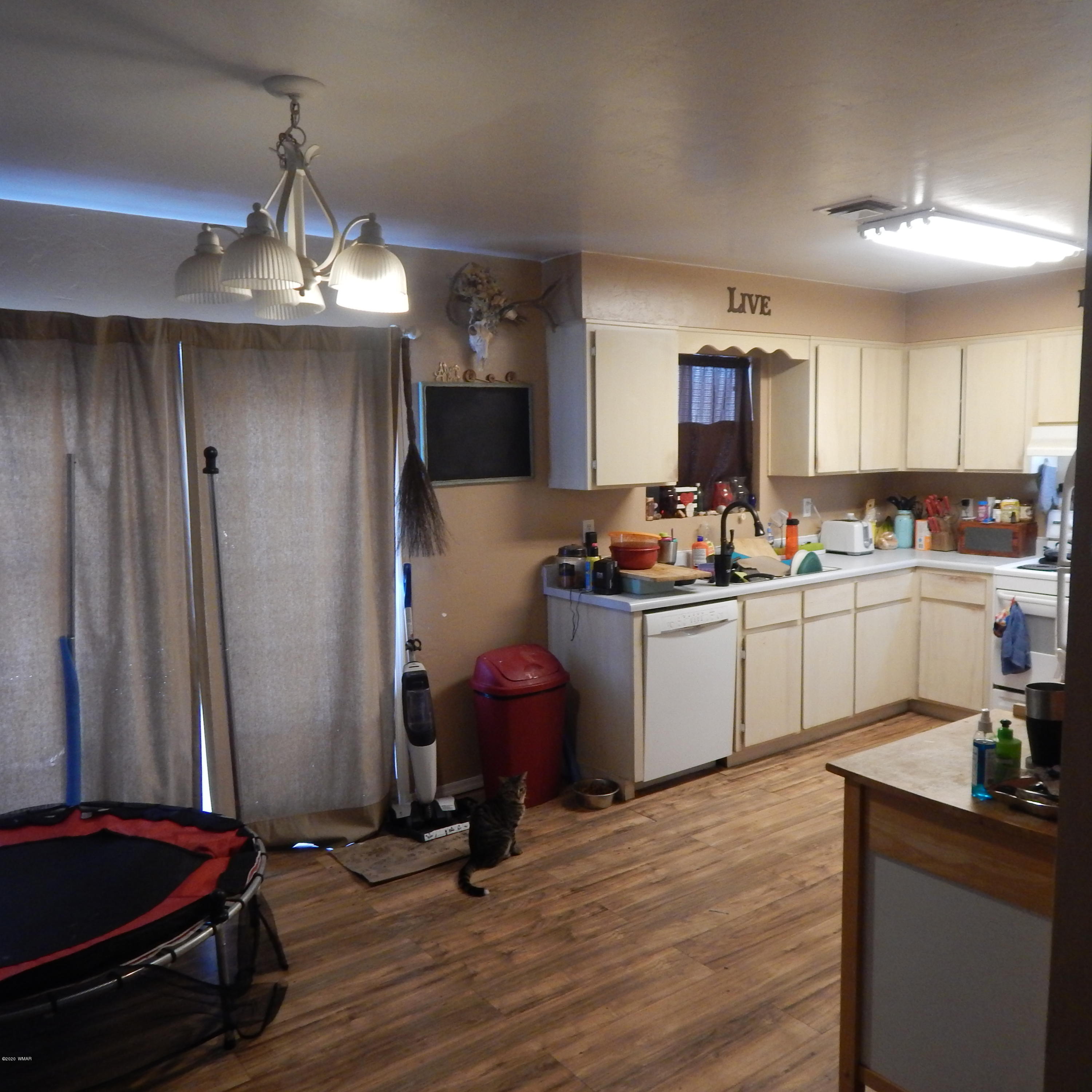 136 Hamblin Street Eagar, AZ 85925 - Photo 6 of 12