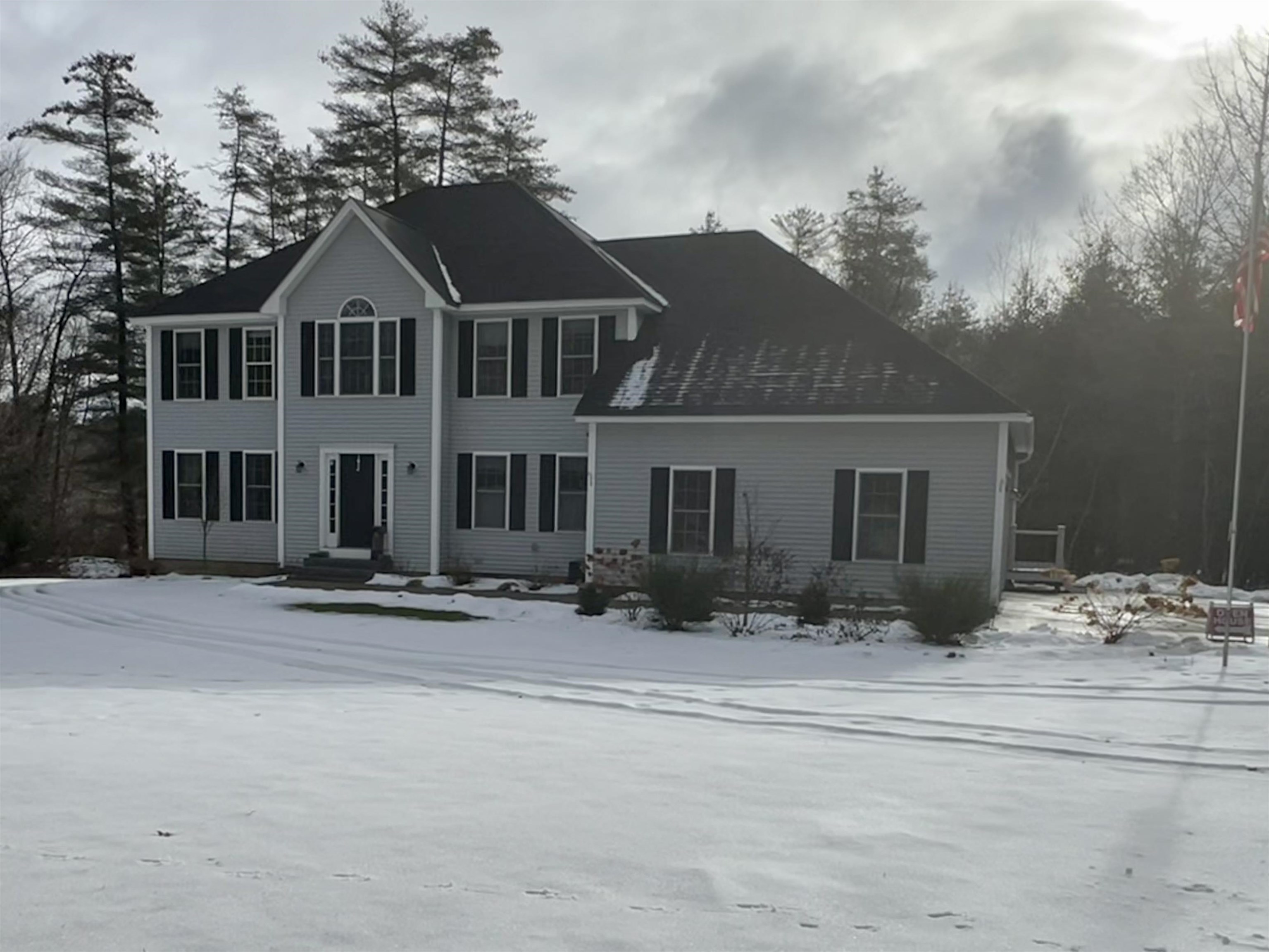 78 Middle Road Deerfield, NH 03037 - Photo 1 of 39