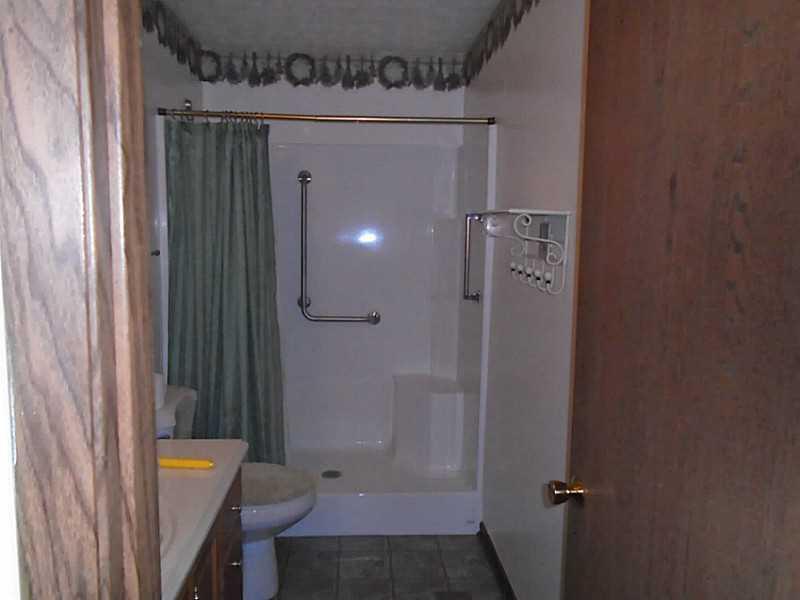 2048 Manhattan Boulevard, Unit C18 Springfield, OH 45504 - Photo 10 of 13