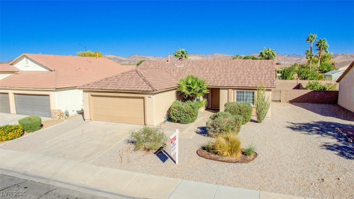 620 Camp Hill Road Henderson, NV 89015 - Photo 17 of 19 Front