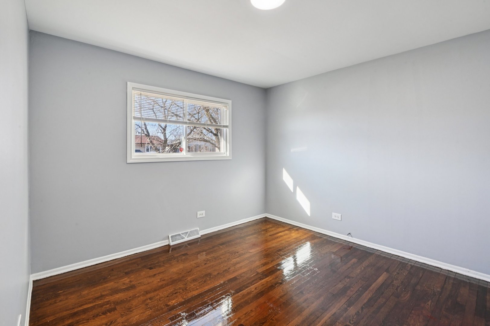 16259 Laflin Avenue Markham, IL 60428 - Photo 18 of 34