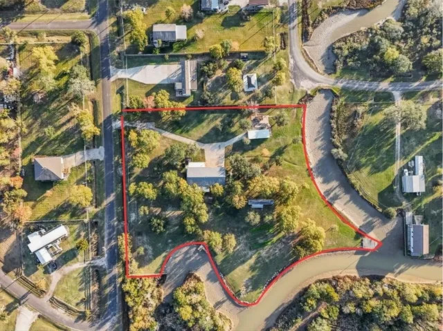 a view of residential houses with city view