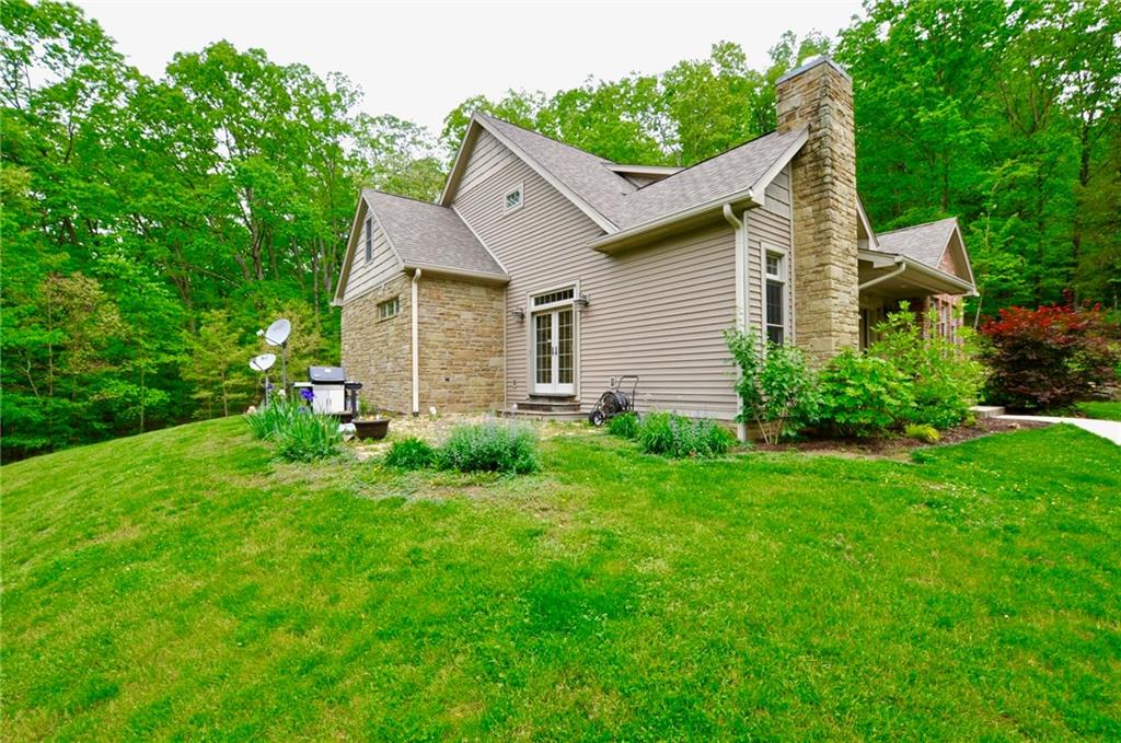 796 Harrison Ridge Road Nashville, IN 47448 - Photo 3 of 36