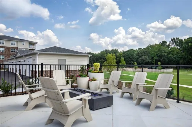 $1,364 | 4270 Phil Niekro Parkway, Unit 1107, Norcross, GA 30093