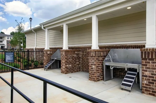$1,364 | 4270 Phil Niekro Parkway, Unit 1107, Norcross, GA 30093