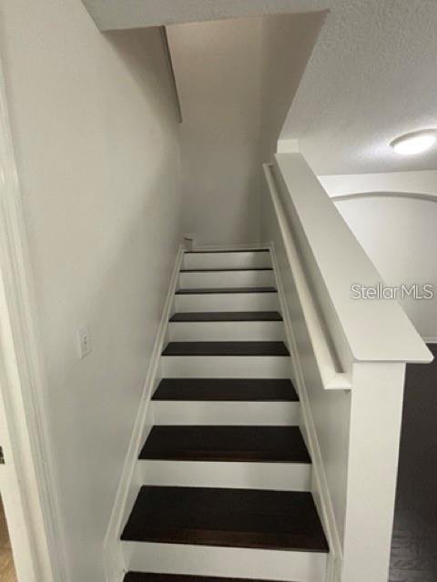 2417 Hibiscus Bay Lane Brandon, FL 33511 - Photo 17 of 36 a view of entryway