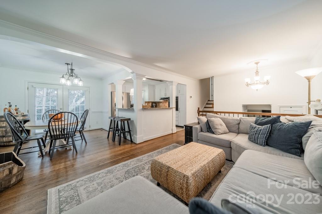 5634 Sharon Road Charlotte, NC 28210 - Photo 3 of 16 Gallery Image 3