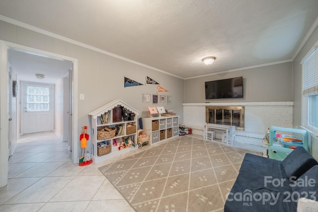 5634 Sharon Road Charlotte, NC 28210 - Photo 8 of 16 Gallery Image 8