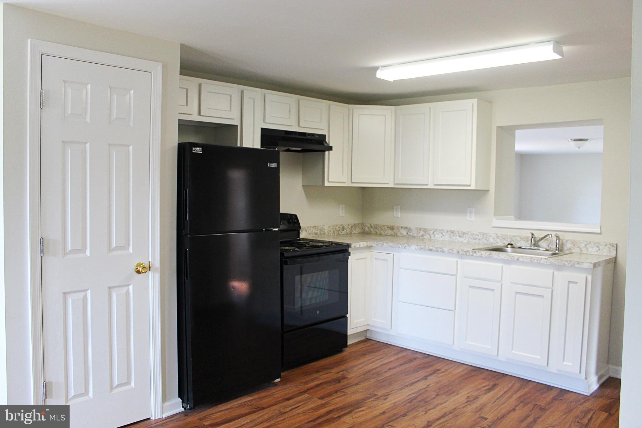 403 West 5th Avenue Ranson, WV 25438 - Photo 11 of 39